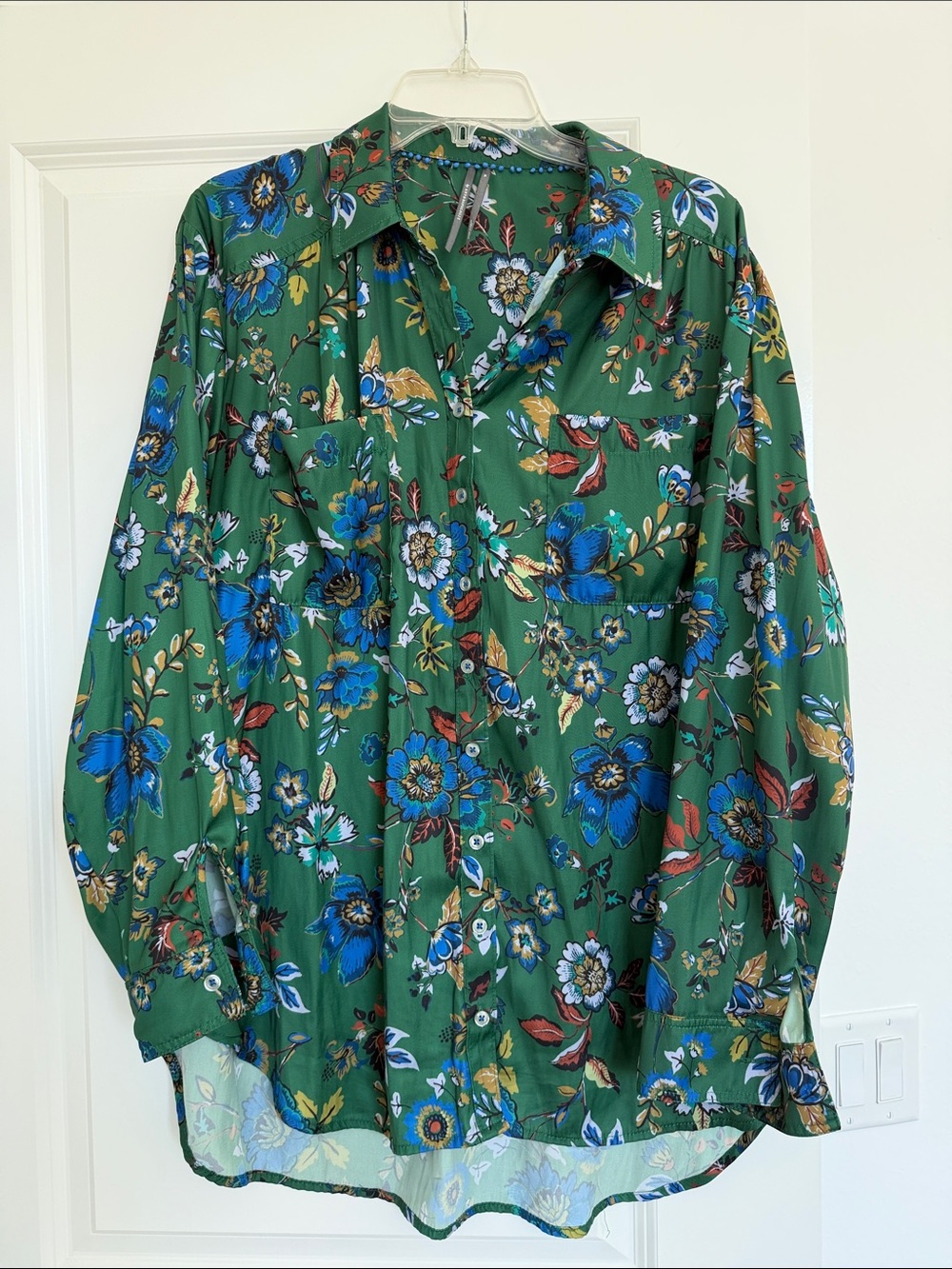 Anthropologie Green Floral Button-Down Shirt with Blue Accents